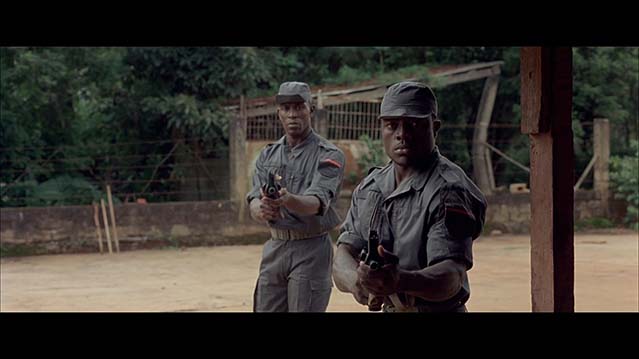 白色物质-BD1080P-MP4-中文字幕