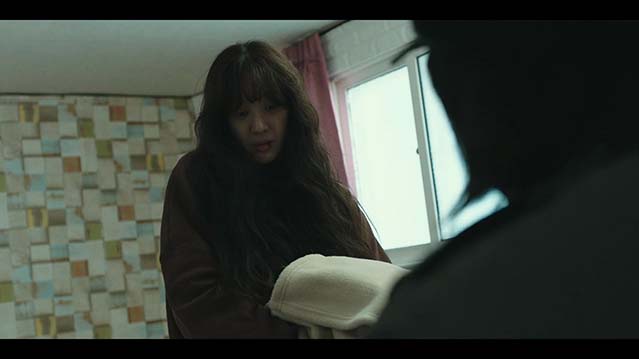 白色轿车里的女人-HD1080P-MP4-中文字幕